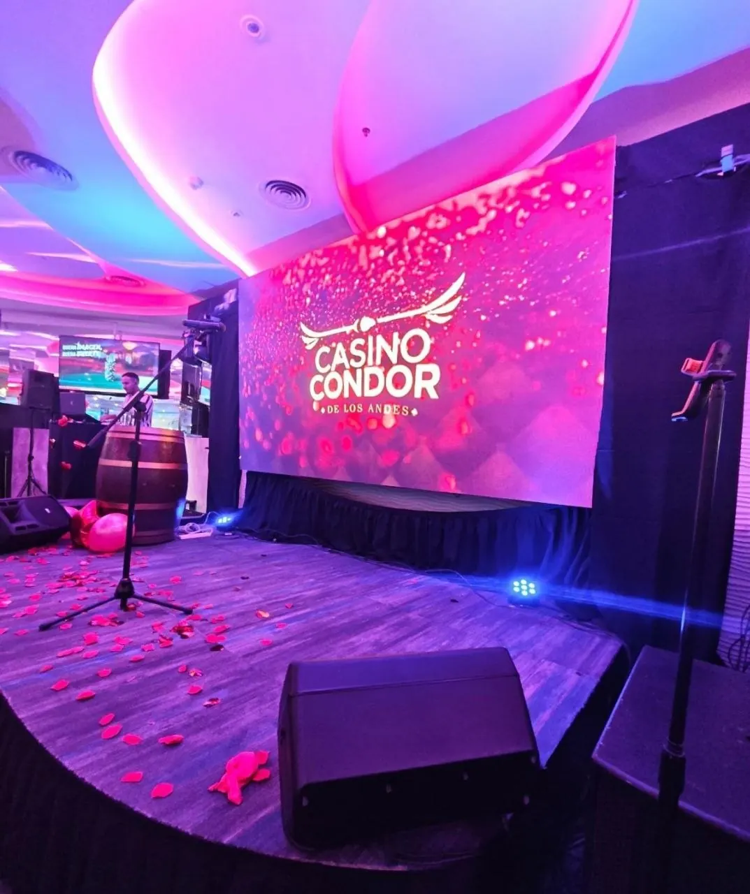 Escenario preparado por Dejavu Producciones en Casino Cóndor de los Andes