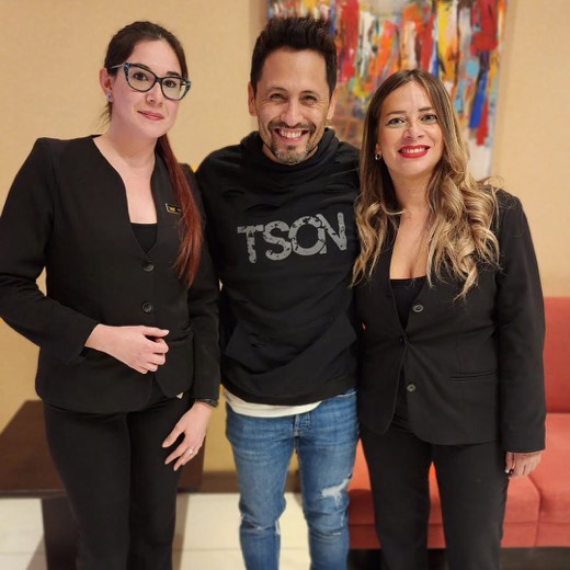Nelson Aguirre de La Konga junto al equipo de Casino Cóndor de los Andes